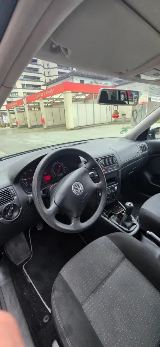 Volkswagen Golf Negro