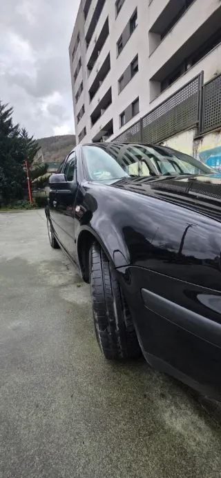 Volkswagen Golf Negro