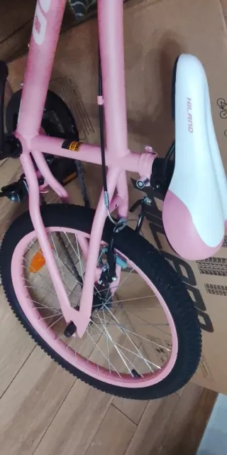 Bicicleta rosa Hiland nueva a estrenar