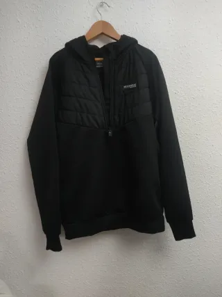 Sudadera McKenzie negra con cremallera