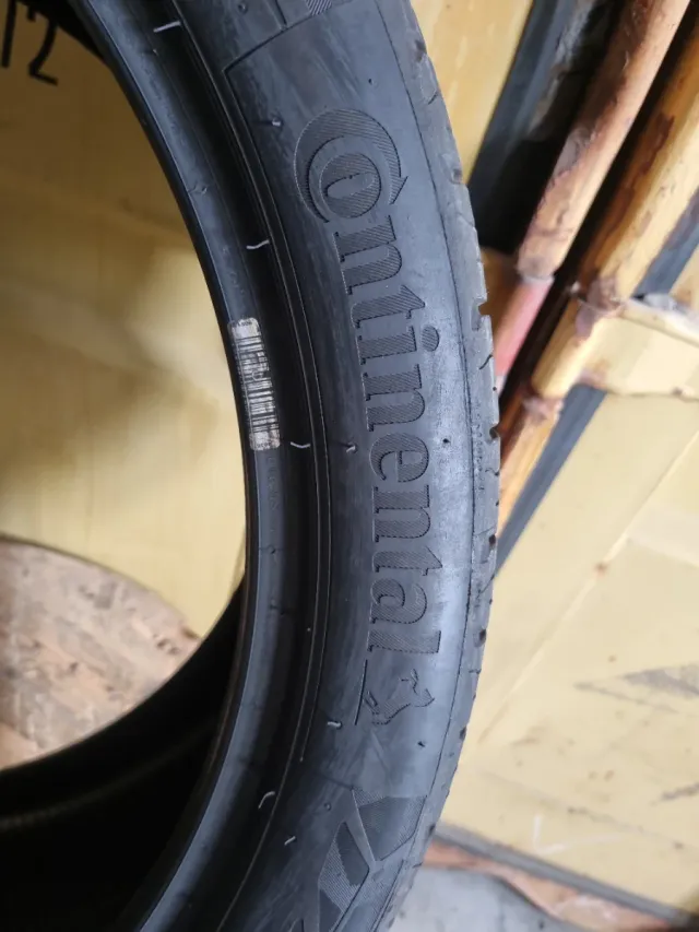 Vendo 1 Neumático 4x4 de auto en perfecto estado