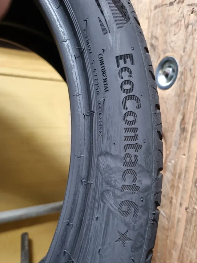 Vendo 1 Neumático 4x4 de auto en perfecto estado