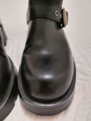 Botines Zara Negros con Hebillas