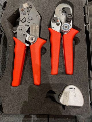 Crimpadora y pelacables Rennsteig