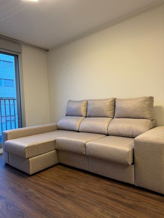 Sofá chaise longue de tela