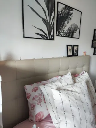 Cabecero de cama beige polipiel