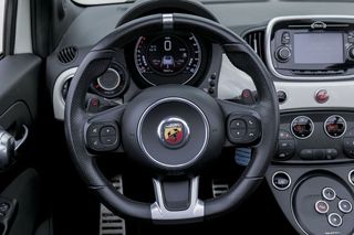 Abarth 500   1.4 16v TJet 595 107kW 145CV E6