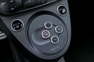 Abarth 500   1.4 16v TJet 595 107kW 145CV E6