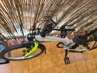 Bicicleta Plegable Gris y Verde