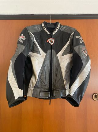 Tuta moto Suomy tg 48 in ottime condizioni