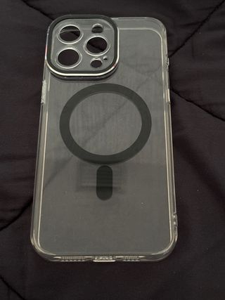 Funda iPhone 15 Pro Max buen uso, 5€ c/u