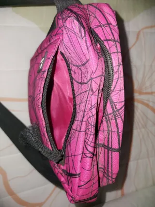 Bolso bandolera Gabol rosa y negro