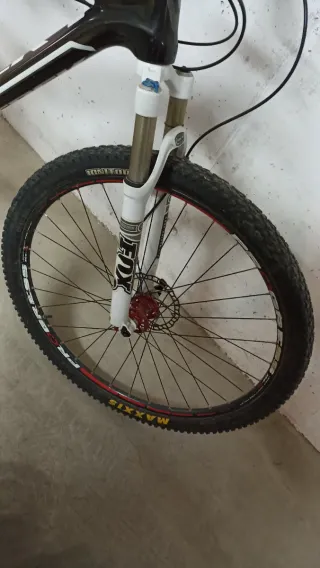 Trek MTB 29"-Fox Float-talla M(17'5)-Como nueva.