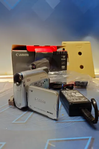 Videocámara Canon MV901 Mini DV Zoom