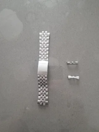 Pulsera de reloj Seiko plateada