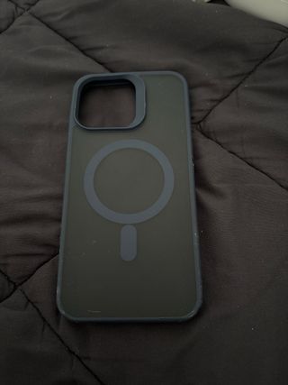 Funda iPhone 15 Pro Max buen uso, 5€ c/u