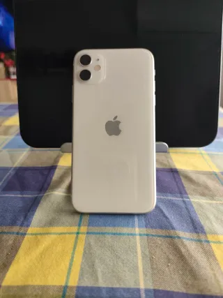 iPhone 11 64GB