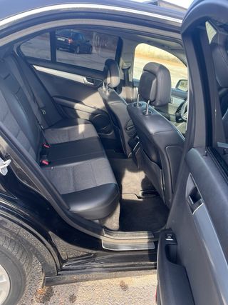 Mercedes-Benz C220 2012