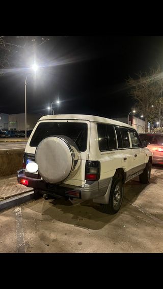 Mitsubishi Montero 2500