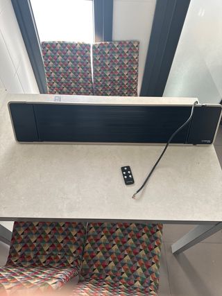 Radiador infrarrojo oscuro Trotec 1200W exterior