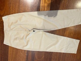 Pantalones beige