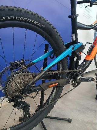 GIANT TRANCE  DOBLE T.M