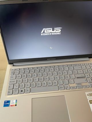 Portátil ASUS Vivobook Plata