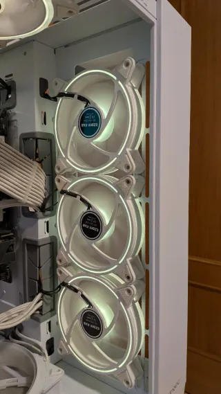 Ventiladores 120mm RGB Blancos