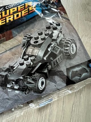 LEGO DC Super Heroes The Batmobile 30446