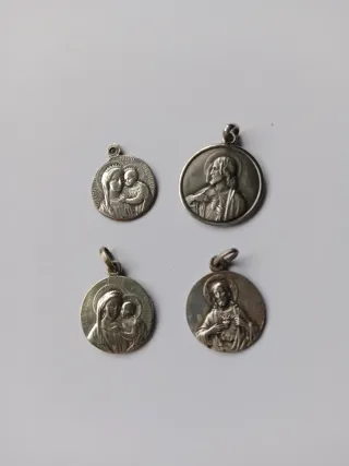 4 MEDALLAS RELIGIOSAS