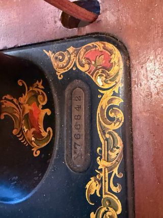 Máquina de coser Singer antigua