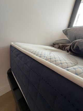 Cama 1.35 (colchón + somier) casi nuevo