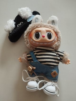 Labubu muñeco
