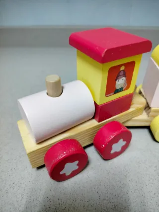 Tren de madera
