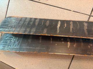 Esquís Dynastar con fijaciones