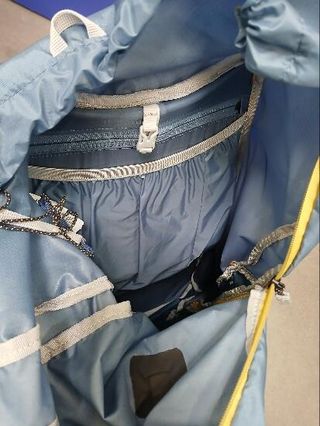 Mochila trekking 60L Forclaz