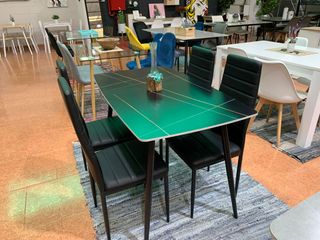 Mesa Cristal 120cm + 4 Sillas Negras