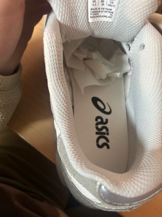 Asics Gel Gris y Blanco con caja original