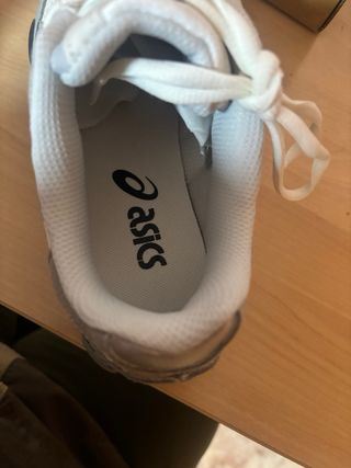 Asics Gel Gris y Blanco con caja original