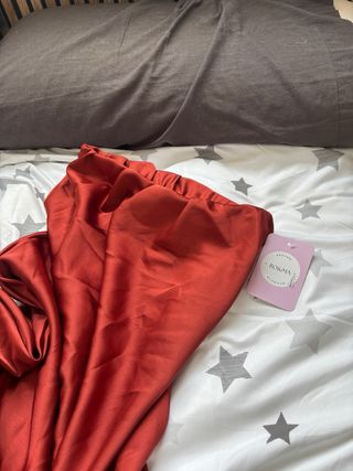 Falda larga satén rojo