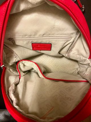 GianMarco Venturi Zaino Rosso Donna – Ottime (FG)