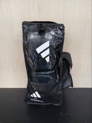 Kit de Boxeo adidas V2 negro (guantes + vendas + protector