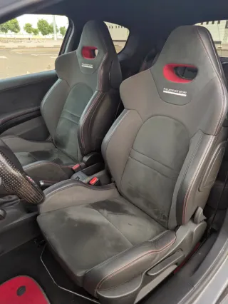 Peugeot 208 Gti by Peugeot Sport