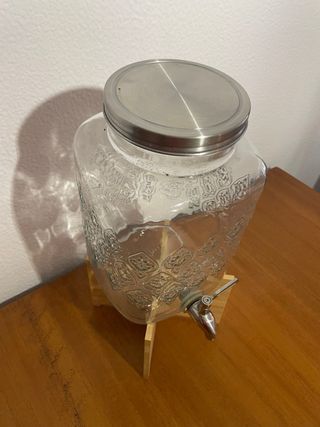 Dispensador de cristal con grifo