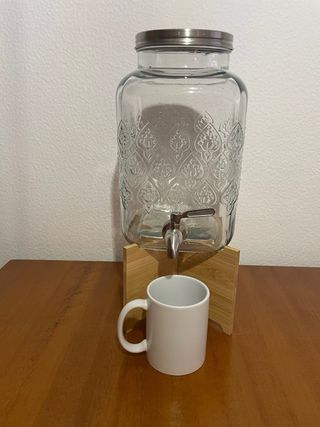 Dispensador de cristal con grifo