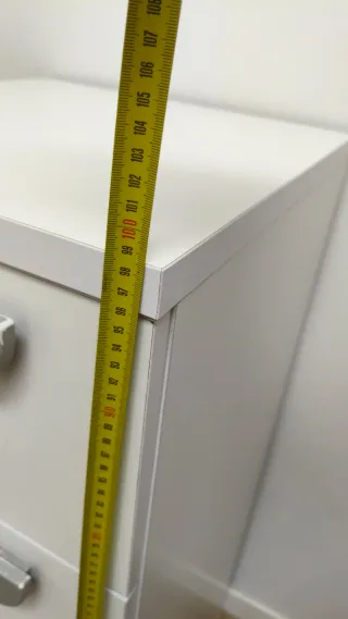 LITERA 3 CAMAS, CÓMODA Y DOS ESTANTERÍAS