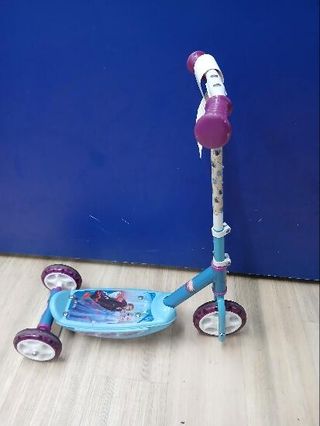 Patinete Disney Frozen