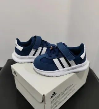 Sapatilhas Adidas Criança Tamanho 19 Novas