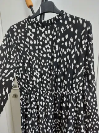 Abito maculato bianco e nero Taglia L