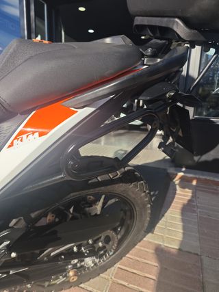 KTM Adventure 390